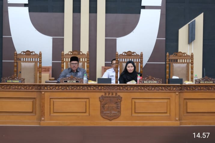 DPRD Kabupaten Pasuruan Tetapkan Perubahan Susunan Fraksi PKB dan PDI-P