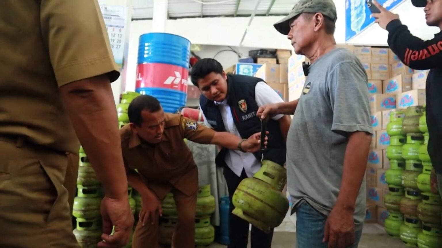 Satgas Pangan Polres Tanjungperak Pastikan Stok Bapokting Aman Jelang Ramadhan*