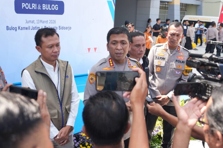 Polda Jatim Gelar Gerakan Pangan Murah Serentak Jelang Idulfitri*