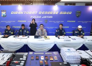 Polda Jatim Ungkap Dugaan Penyalahgunaan Data Pribadi untuk Layanan OTP Ilegal, Tiga Tersangka Diamankan*