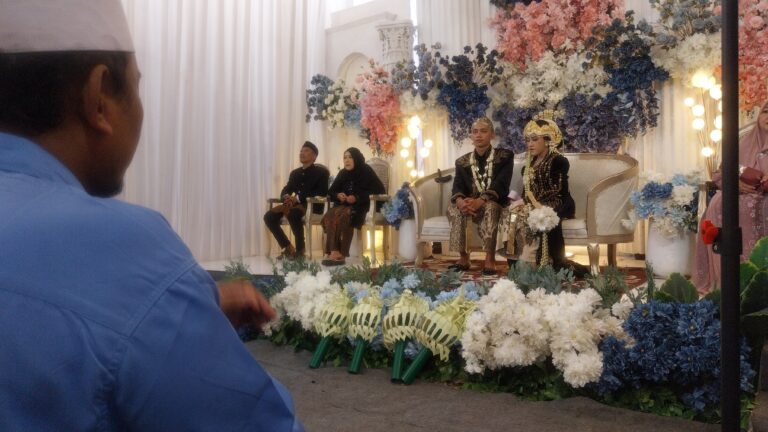Prosesi Ngunduh Mantu Pasangan Ahmat Fajrul Falah dan Ailia Soffi Berlangsung Khidmat dan Penuh Kebahagiaan*