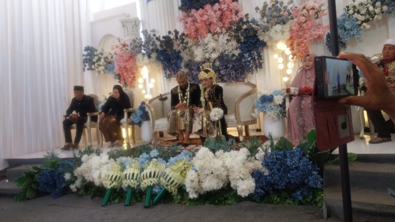 Prosesi Ngunduh Mantu Pasangan Ahmat Fajrul Falah dan Ailia Soffi Berlangsung Khidmat dan Penuh Kebahagiaan*