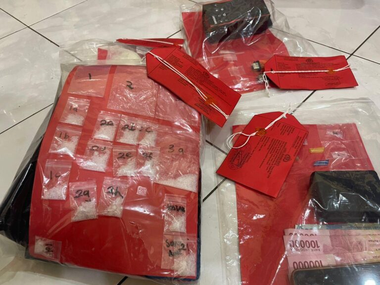 Polres Bondowoso Bongkar Jaringan Narkoba Antar Wilayah, Ribuan Pil Koplo dan Puluhan Paket Sabu Disita*