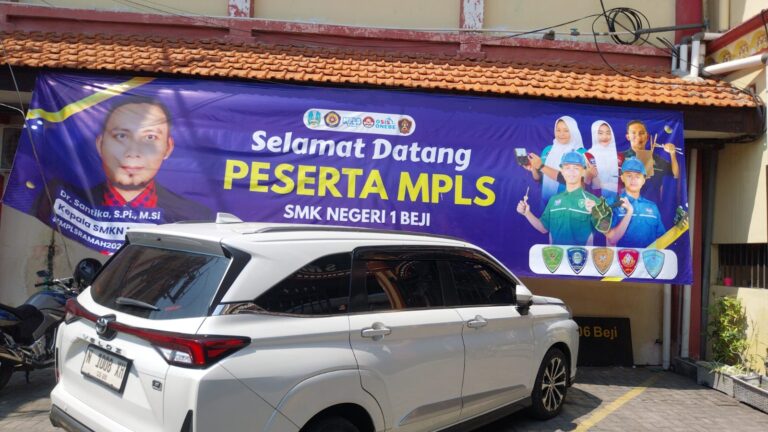 KEPALA SMK NEGERI 1 BEJI TEKANKAN DISIPLIN TINGGI SAAT PEMBUKAAN MPLS TAHUN AJARAN 2026/2027*