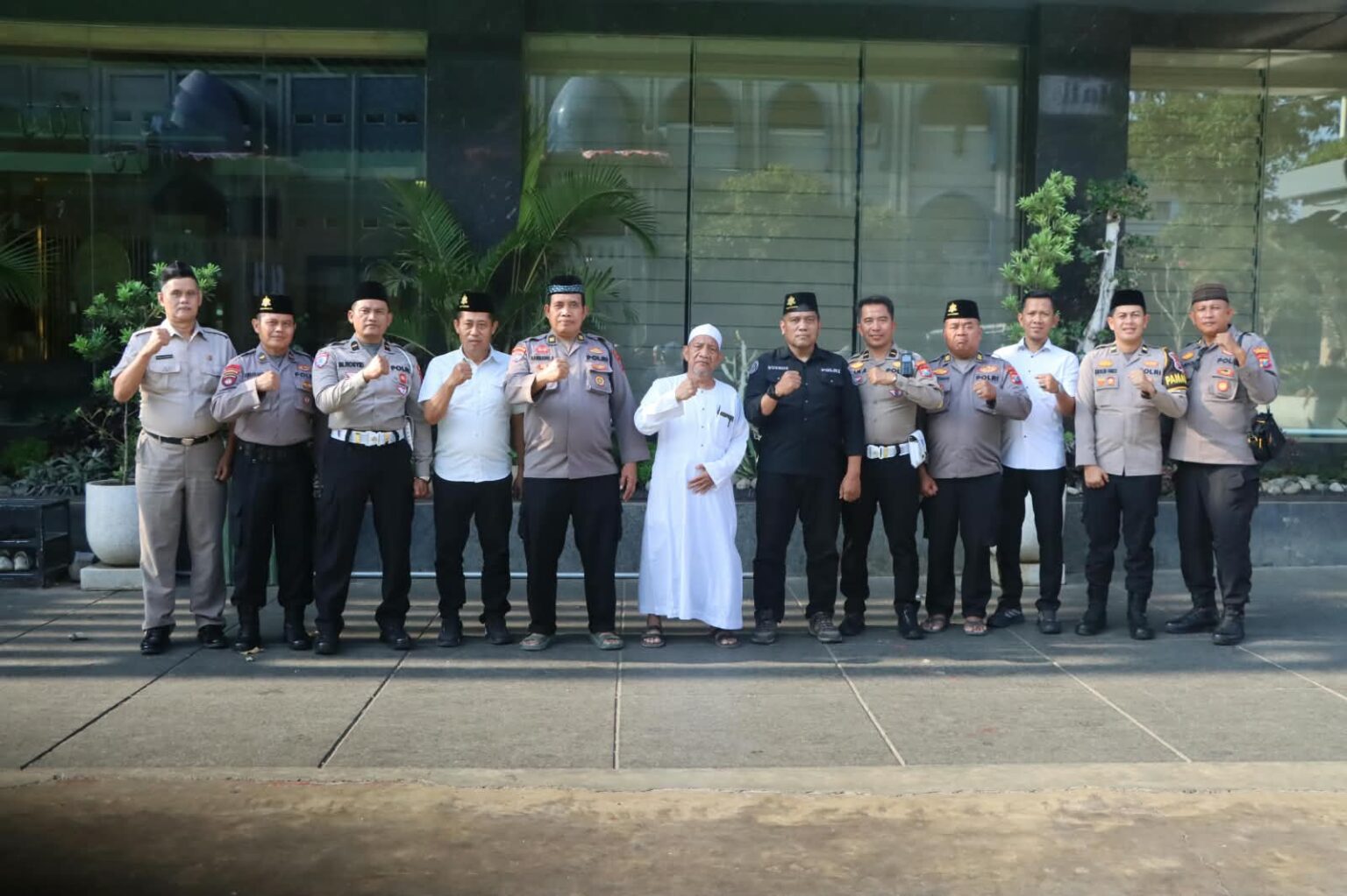 Satbinmas Polres Pasuruan Perkuat Sinergitas Ulama dan Umara Melalui Program Rabu Berguru di Ponpes Dalwa*