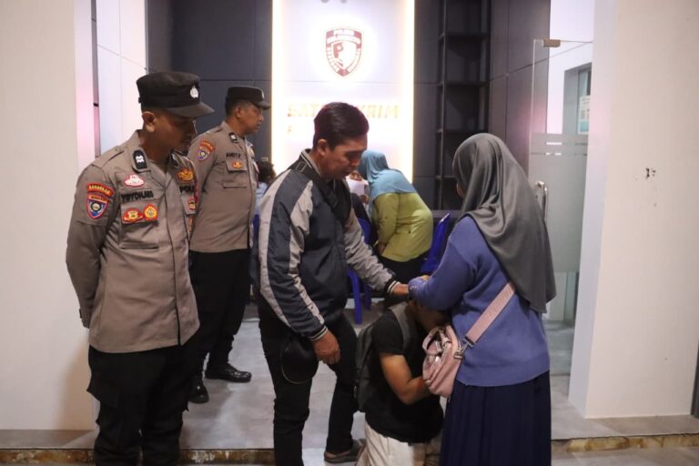 Respons Cepat Laporan Call Center 110, Polres Mojokerto Bubarkan Konvoi Sekelompok Pemuda di Gondang*