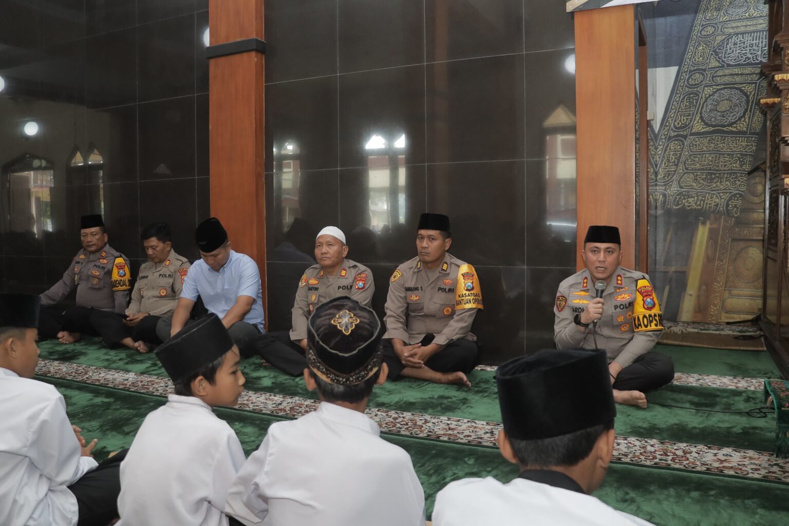 Sentuhan Humanis Polres Blitar di Hari Maulid Nabi: Gelar Pengajian hingga Santuni Anak Yatim