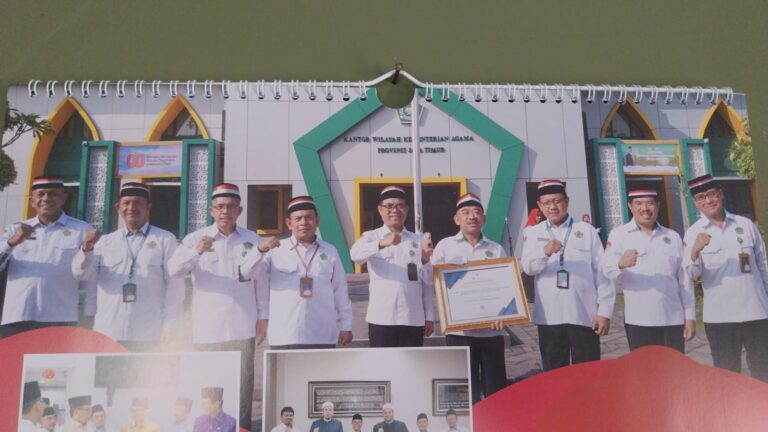 MTsN 4 Pasuruan Raih Piagam Penghargaan Dari Kanwil Kemenag Jatim Bimas Hindu